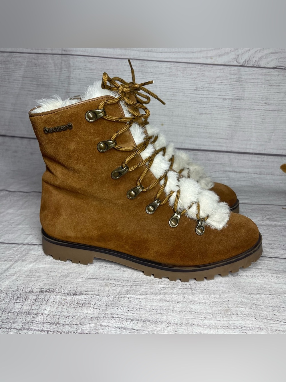 Bearpaw Women's 10 Vanna Lace-Up Suede Boots